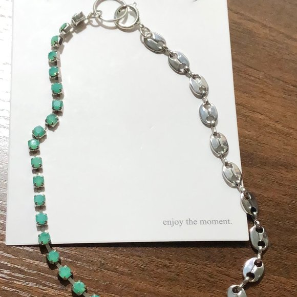 Petit Moments  JOLIE NECKLACE - Picture 15 of 16